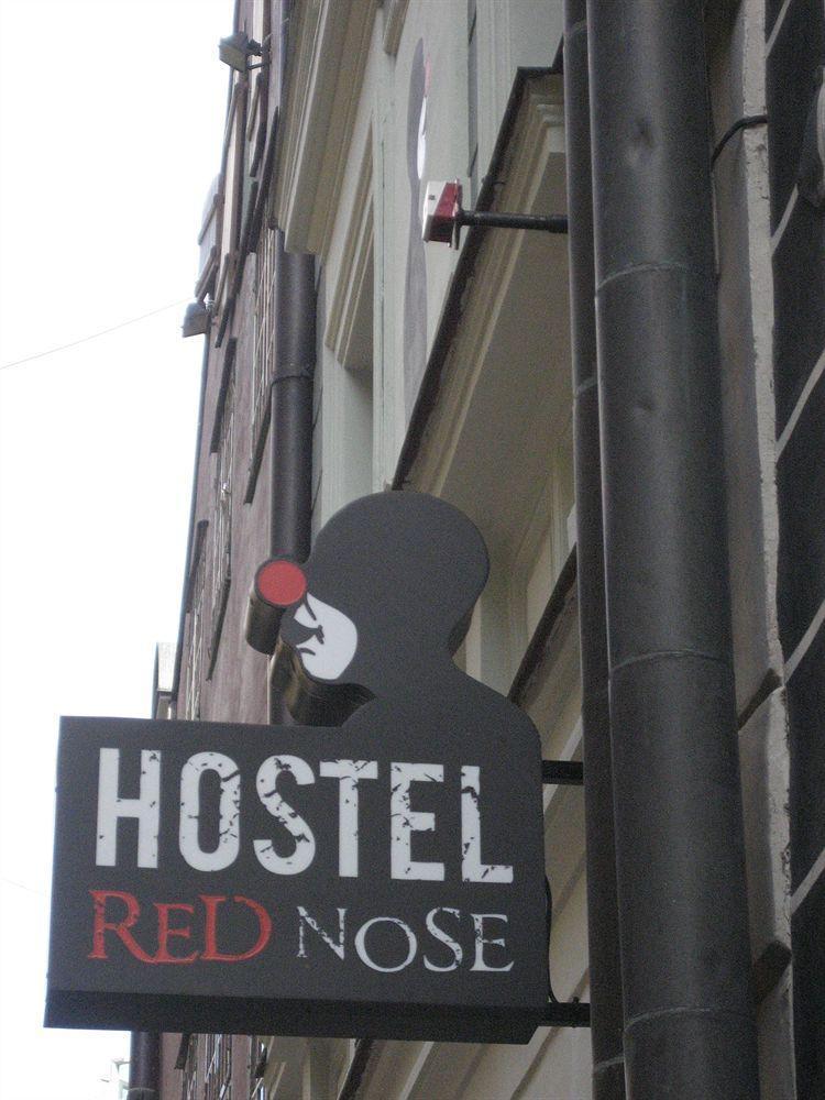 ריגה Red Nose Hostel With Self-Check In מראה חיצוני תמונה