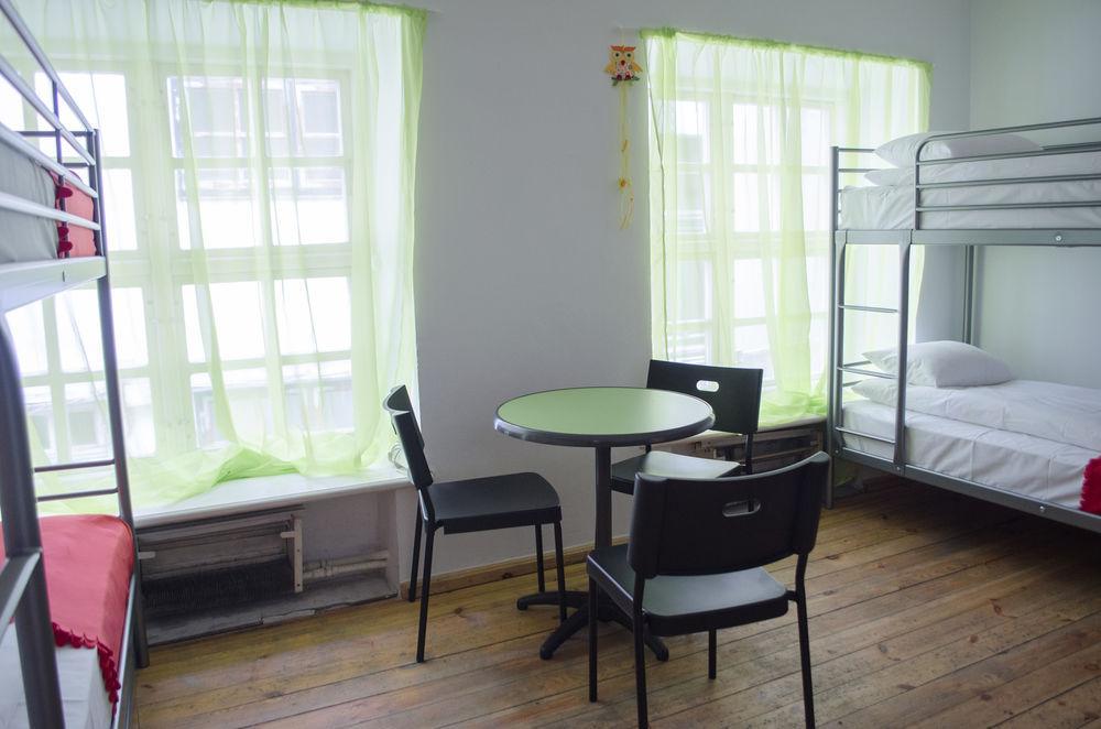 ריגה Red Nose Hostel With Self-Check In מראה חיצוני תמונה